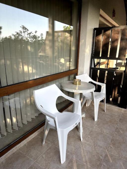 Spacious Fully Furnished Studio In Kavarna Apart Hotel Ngoại thất bức ảnh